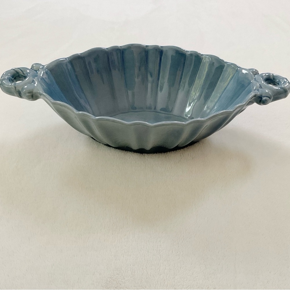 Vintage Blue Glazed Ceramic Centerpiece Bowl Leaf Handle MCM Console Bowl - Picture 4 of 16